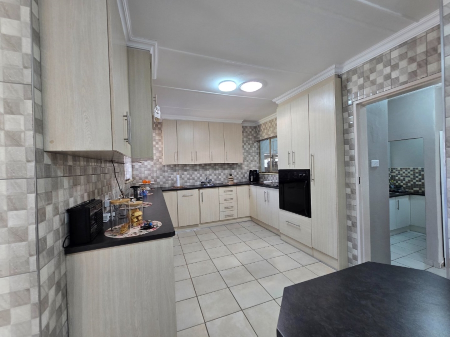 4 Bedroom Property for Sale in Bayswater Free State